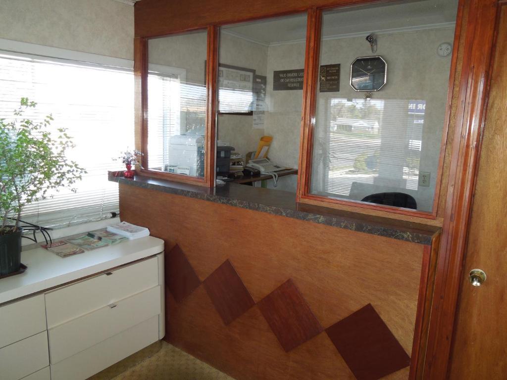 Starlite Motor Inn Абсекон Екстериор снимка