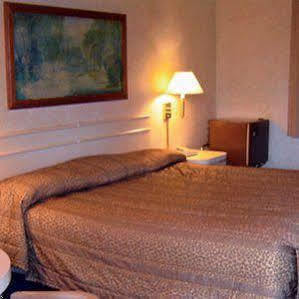 Starlite Motor Inn Абсекон Екстериор снимка